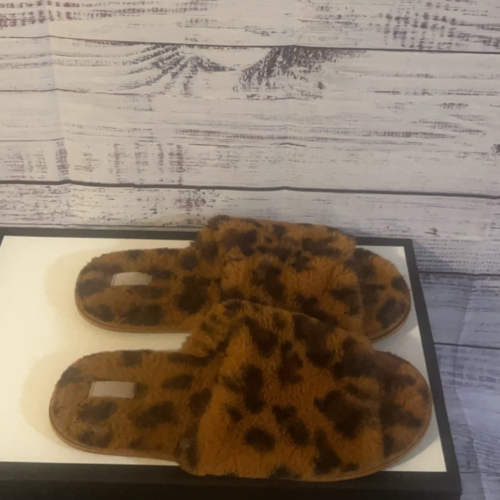 Leopard Print Slippers
